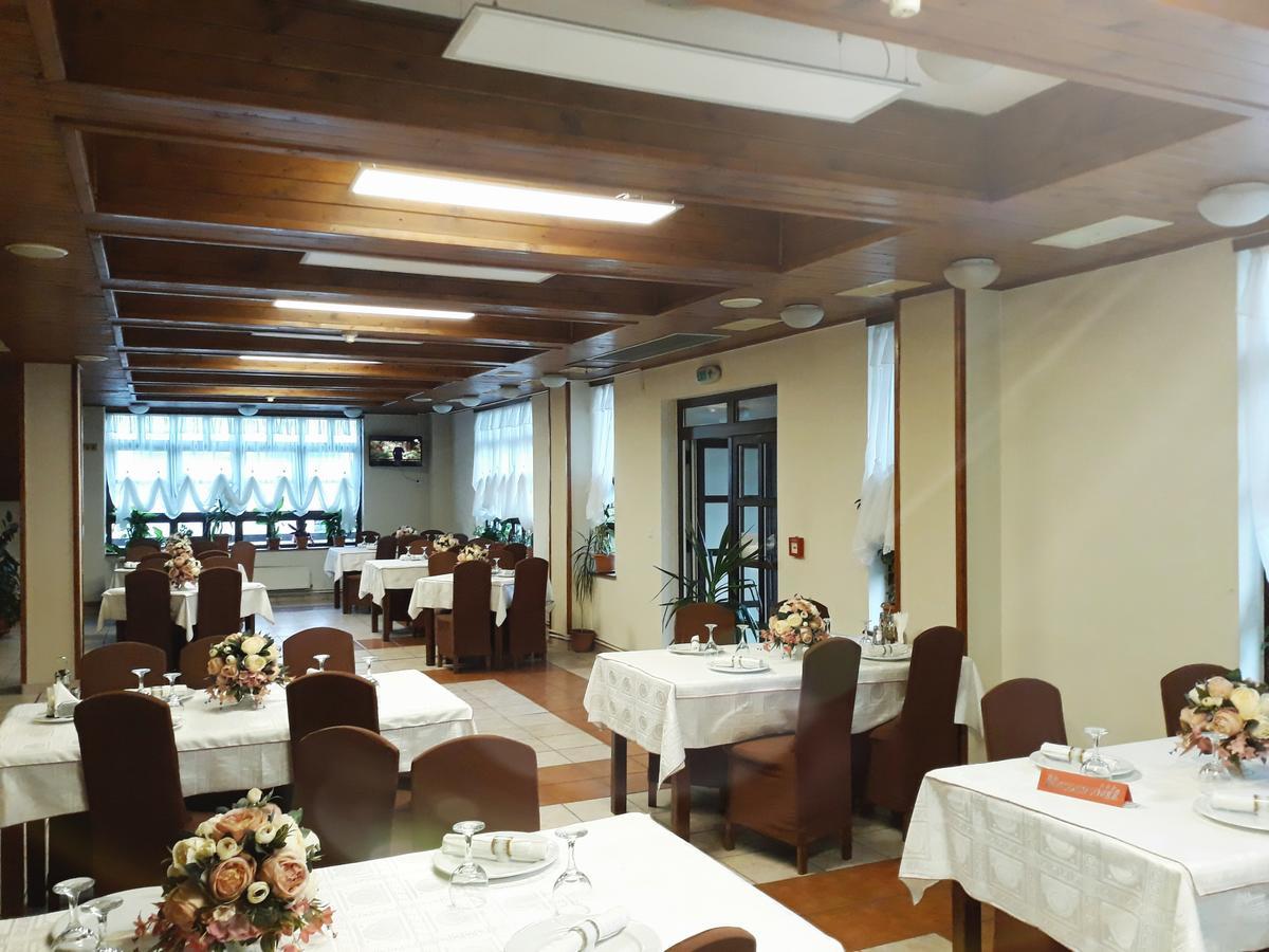Motel Din Darste 萨彻勒 外观 照片